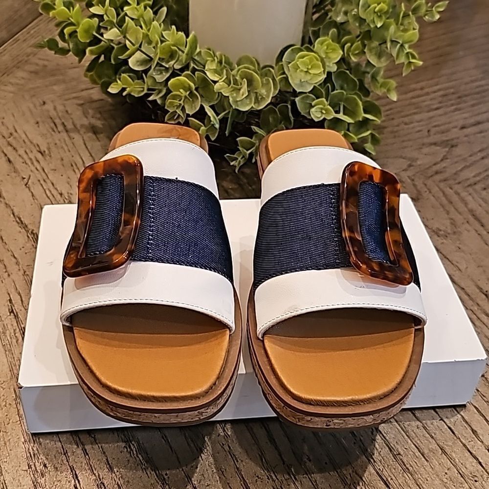 Adrienne Vitadini size 7 slide sandals - Picture 1 of 9